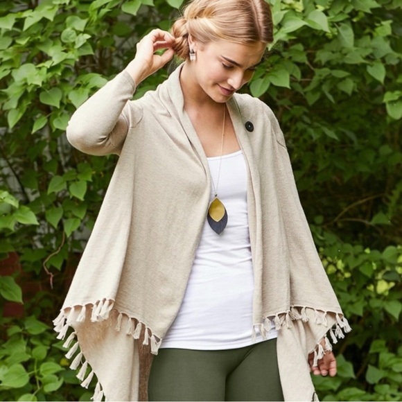 Matilda Jane Women's Come On Over Wrap Cardigan Fringe Accents - Picture 1 of 14